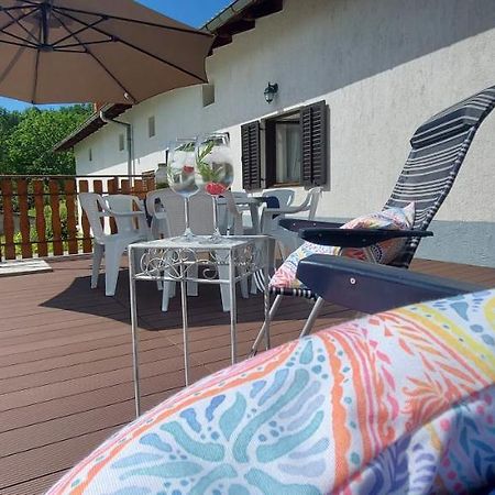 Apartma Pr' Ivani Miskorinovi Breginj Exteriör bild