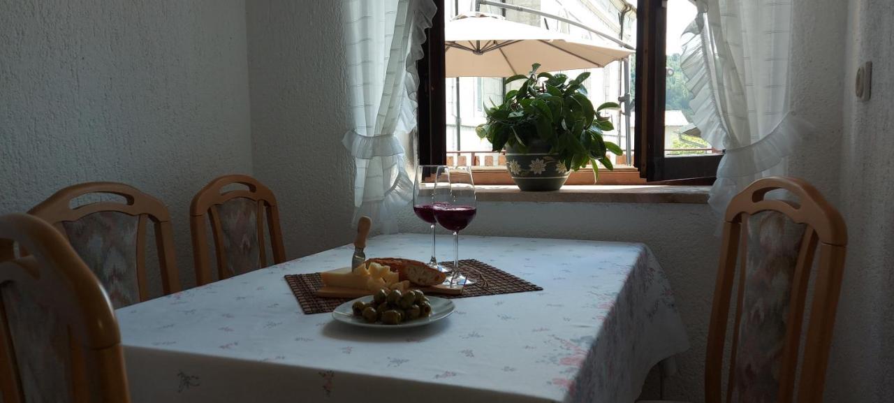Apartma Pr' Ivani Miskorinovi Breginj Exteriör bild